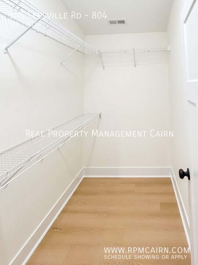 Building Photo - 556 Leesville Rd