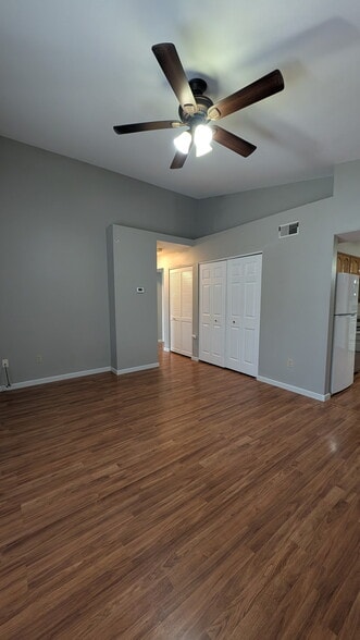 Building Photo - 1408 Summertree Springs Ave