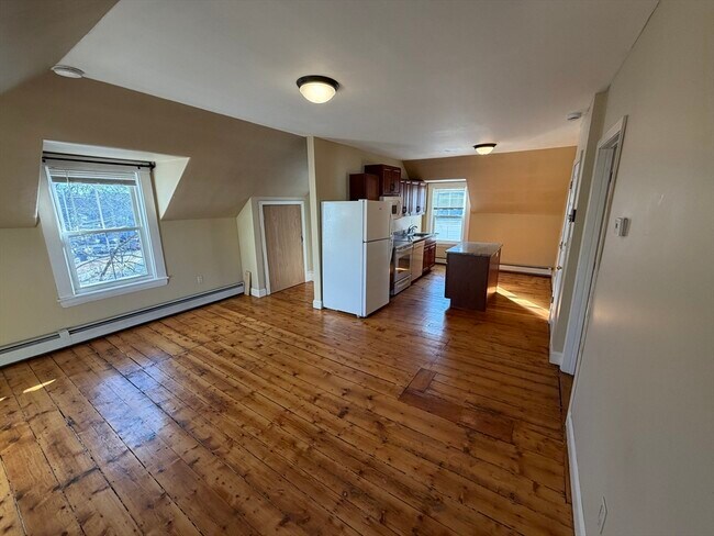 Building Photo - 91 Nason St