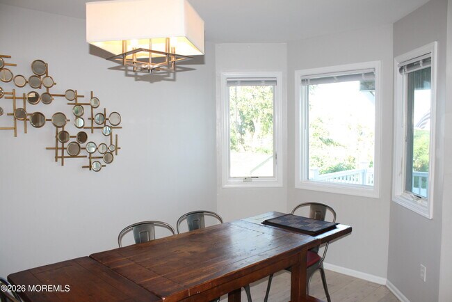 Building Photo - 42 Oceanview Ave