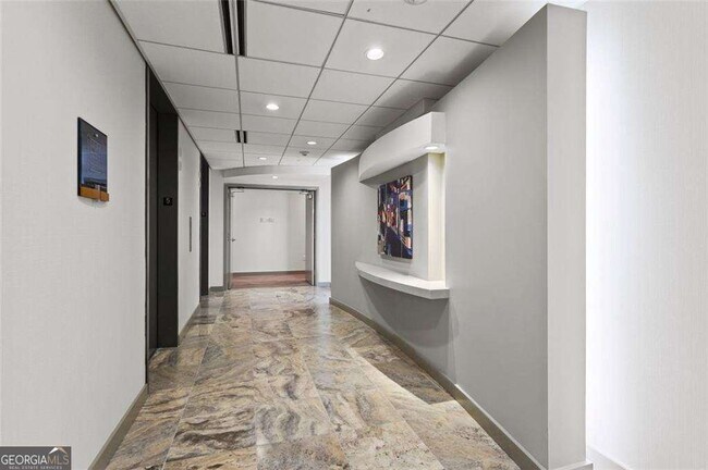 Building Photo - 3338 Peachtree Rd NE
