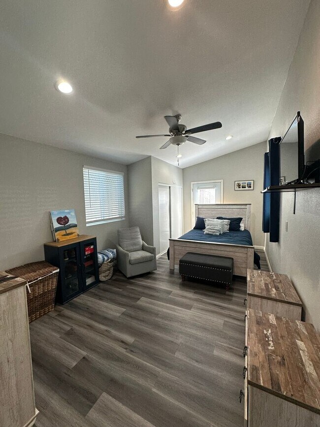Building Photo - Inviting 3-Bedroom | 2-Bathroom Home in National City