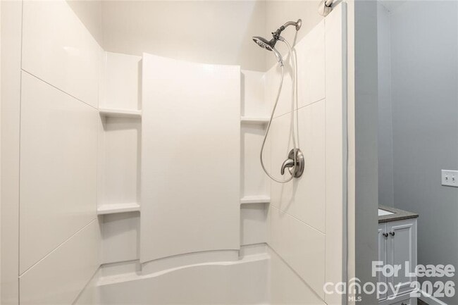 Building Photo - 123 E 2nd St