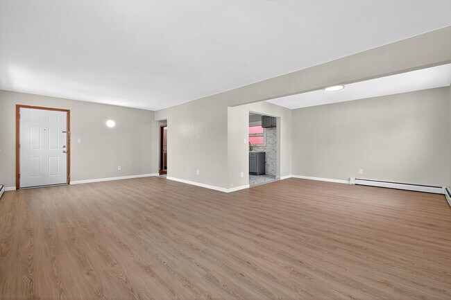 Building Photo - 434 New York Ave