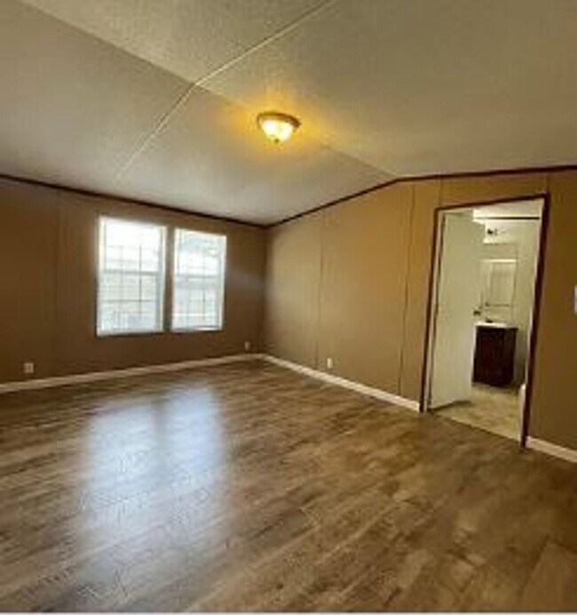 Building Photo - 3709 Hampton Ln