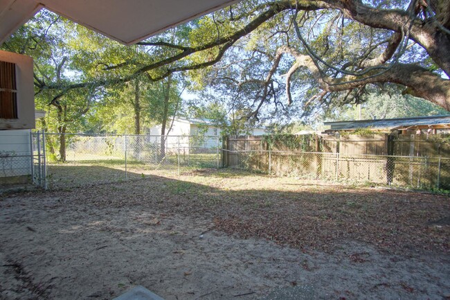 Building Photo - Pet-friendly 3/2 Updated home in the heart...