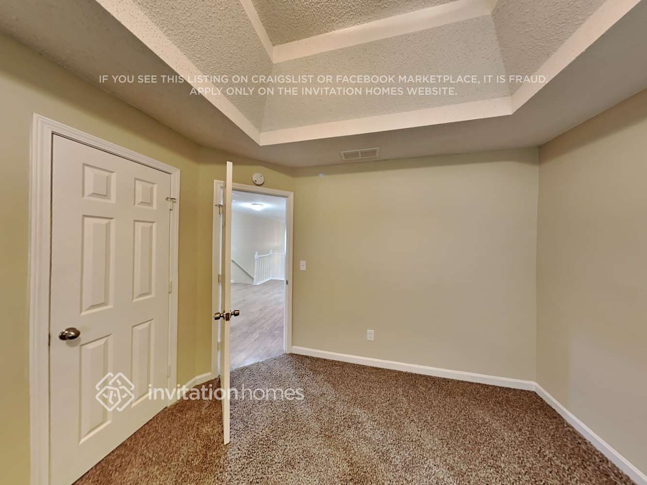 Building Photo - 6767 Mancha St