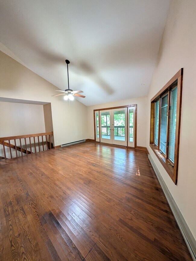 Building Photo - Montreat Rental