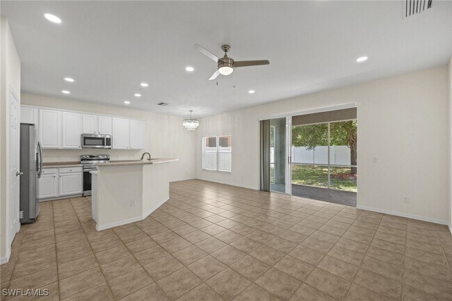 Building Photo - 8190 Silver Birch Way