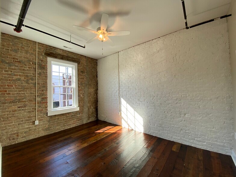 Unit B - 132 Goldsboro St SW