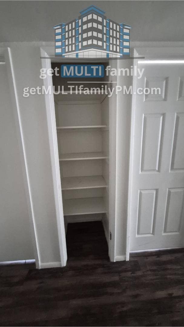 Building Photo - 334 N McQueen Rd