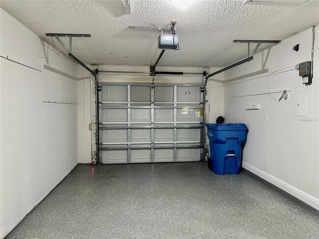 Building Photo - 4918 Ilener St