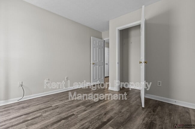 Building Photo - 3424 Promenade Dr