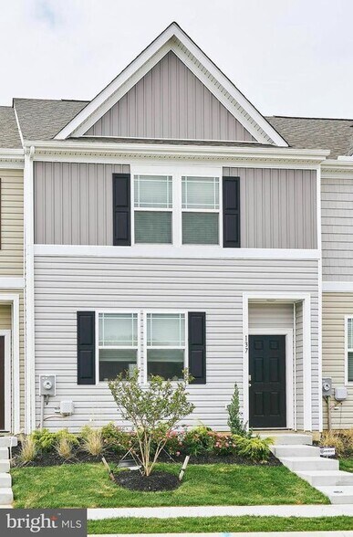Primary Photo - 114 Willowtree Ln