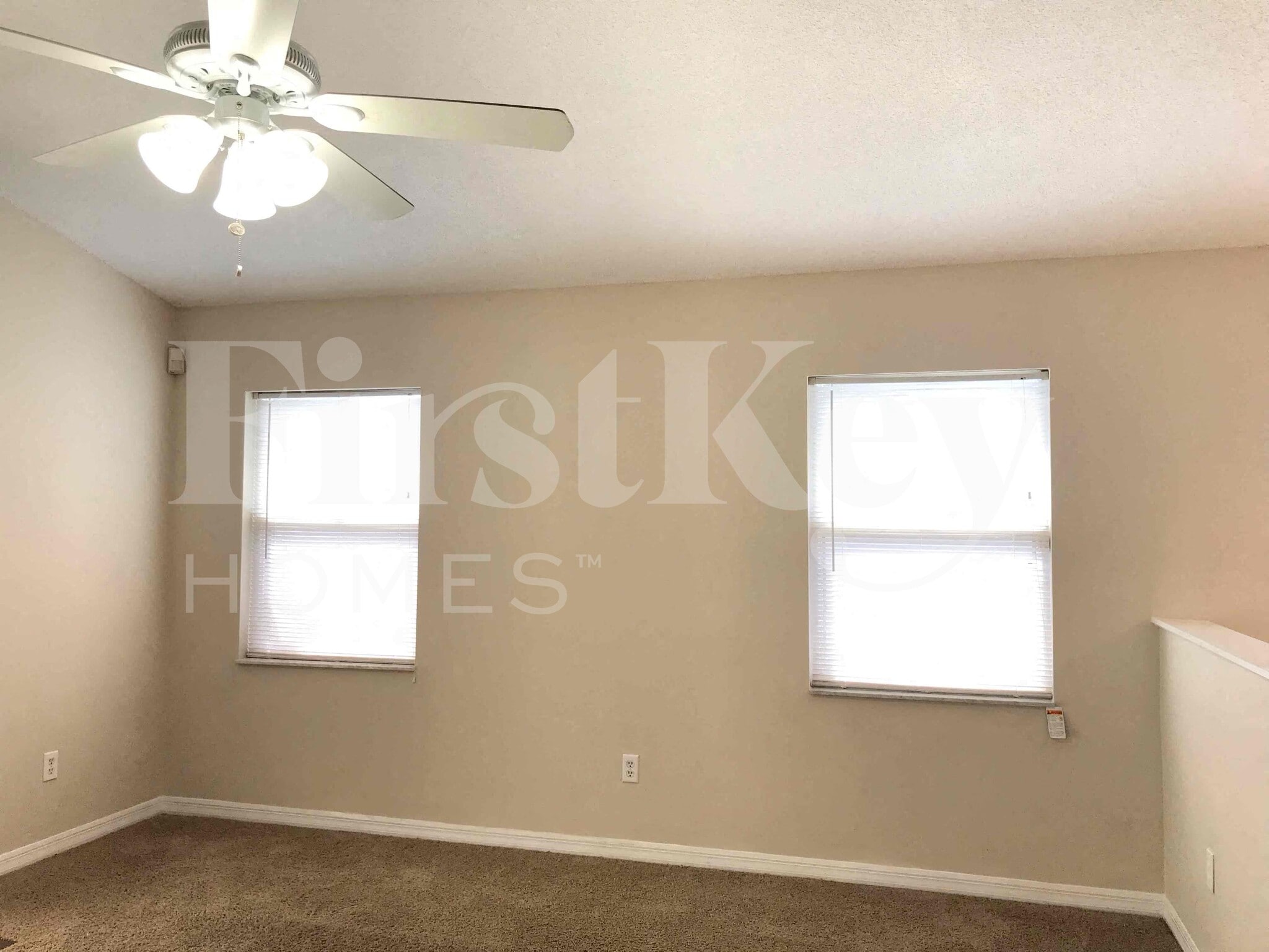 Building Photo - 601 Celito Dr