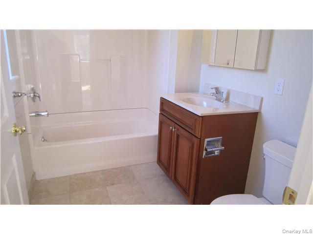Building Photo - 402 Tondo Cir