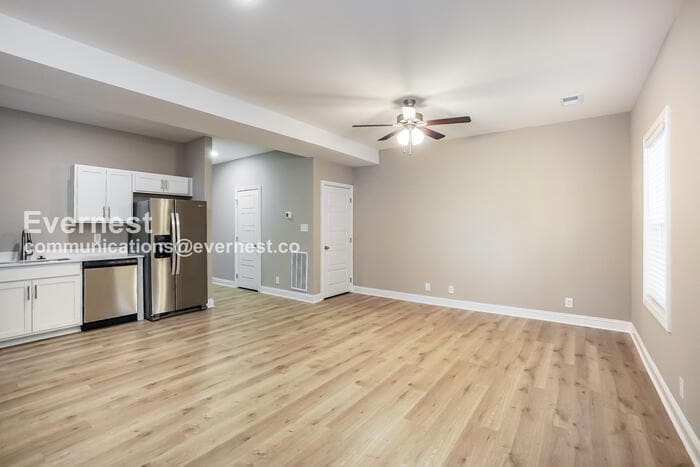 Building Photo - 3385 Polly Dr