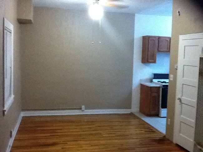 Building Photo - 8456 Fenwick St