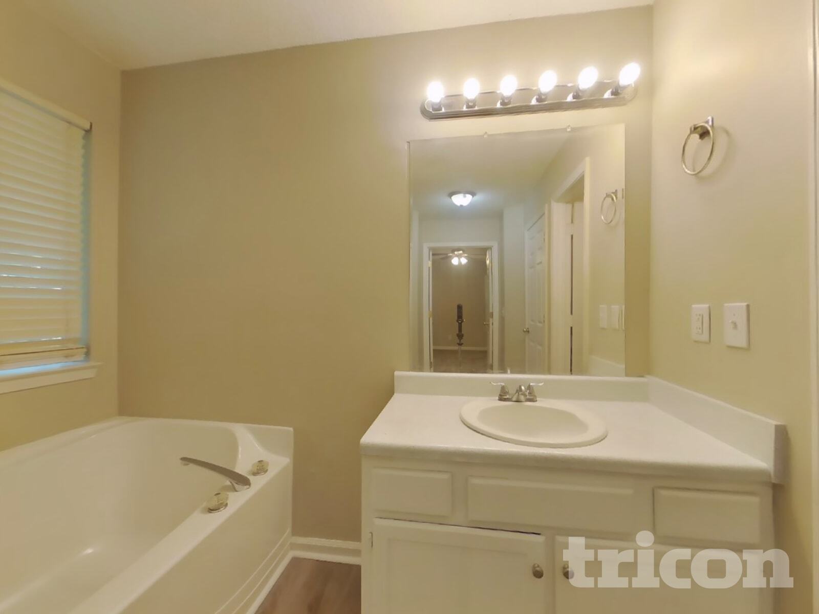 Building Photo - 215 Winterville Dr