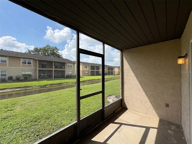 Building Photo - 9933 Sweepstakes Ln