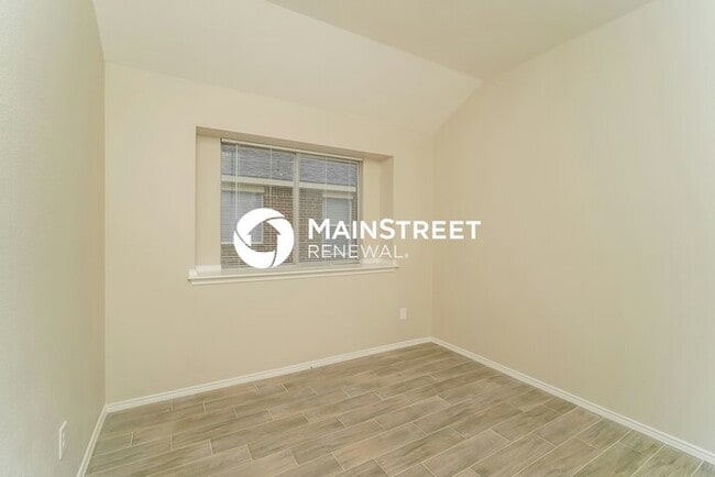 Building Photo - 4 Bedroom Pet-Friendly Home in Grand Prair...