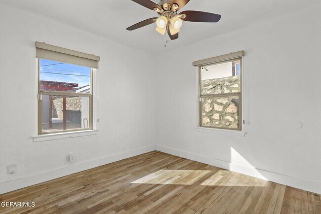 Building Photo - 2105 Happer St