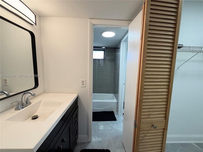 Building Photo - 6020 NW 64th Ave