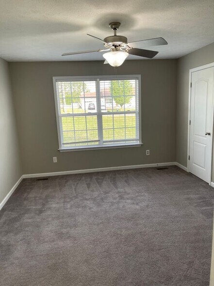 Building Photo - 1604 Baucom Dr