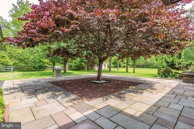 Building Photo - 125 Edison Furlong Rd