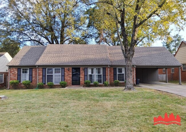Primary Photo - 5817 Lochmoor Ave