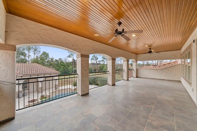 Building Photo - 2102 Countryshire Ln