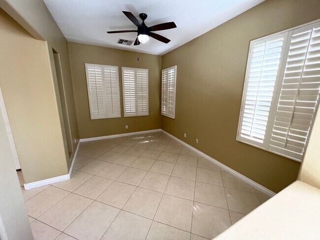 Building Photo - ALIANTE MASTER PLAN COMM/ GATED *5 BEDROOM...