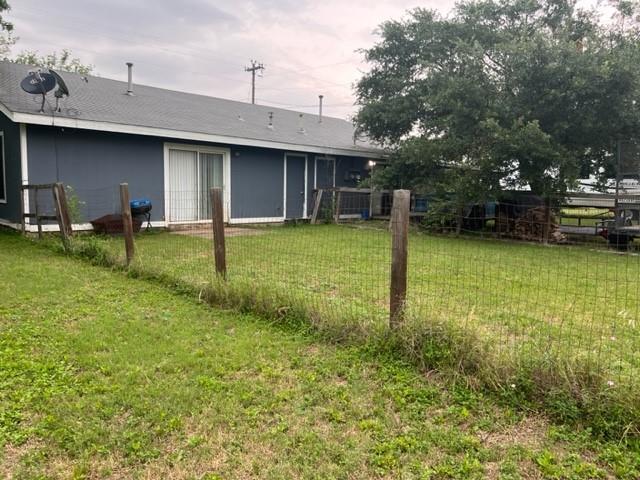Building Photo - 201 W Goforth Rd