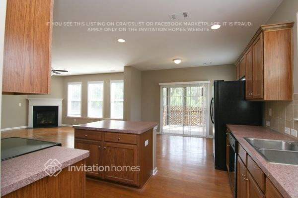 Building Photo - 2883 Open Sky Way