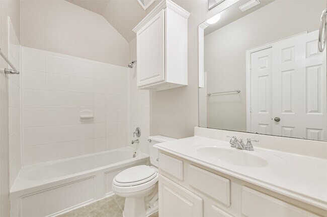 Building Photo - 6 Cordella Pl