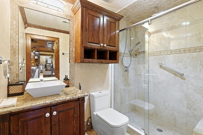 Building Photo - 3543 Rosedale St