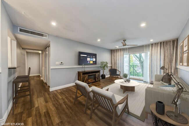 Building Photo - 5101 Carriage Way Dr