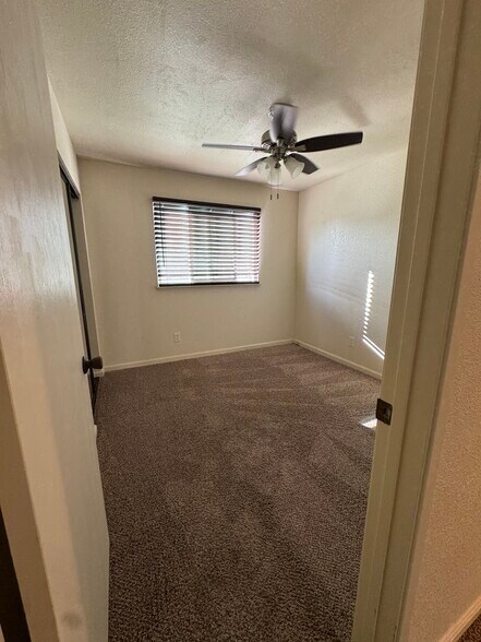 Building Photo - 113 Carney Cir