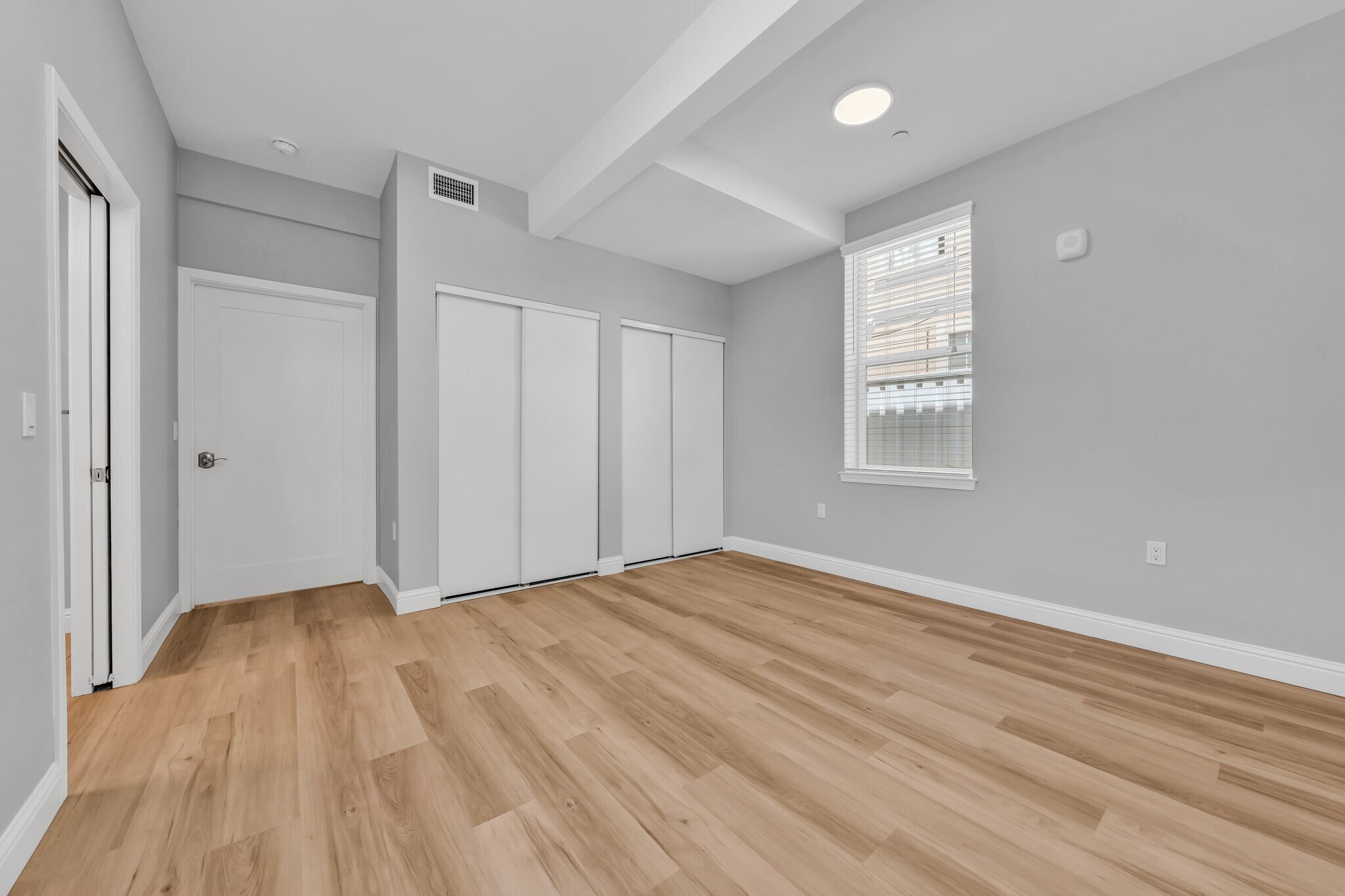Building Photo - 2020 Dwight Way