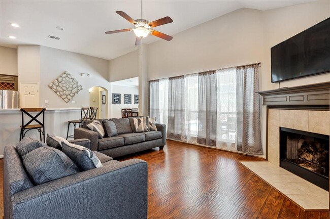 Building Photo - 183 N Millport Cir