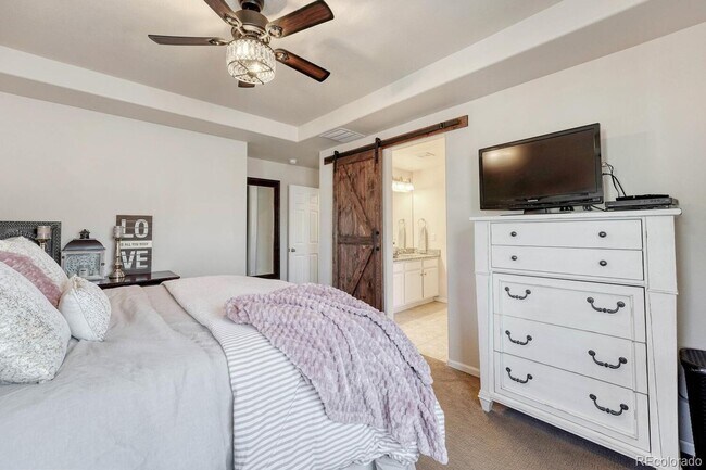 Building Photo - Charming 3 bedroom, 3 bathroom home in The...