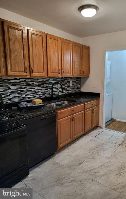 Building Photo - 5538 Karen Elaine Dr