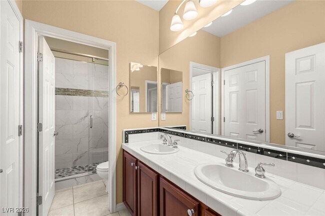 Building Photo - 17 Morninglow Pass