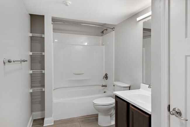 Building Photo - 536 Madison Ave