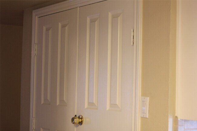 Building Photo - 7207 Addicks Clodine Rd