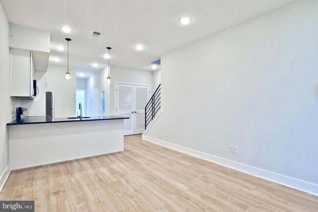 Building Photo - 2132 N 2nd St