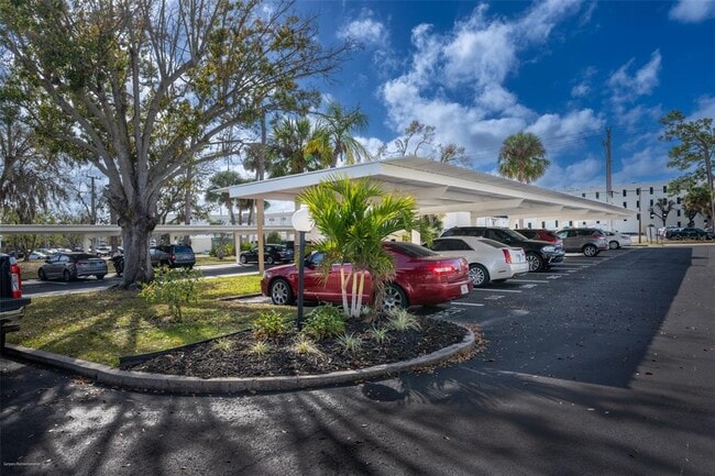 Building Photo - 2300 Aaron St