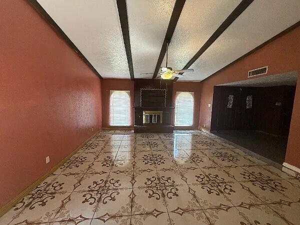 Building Photo - Room in House on Black Hickory Rd