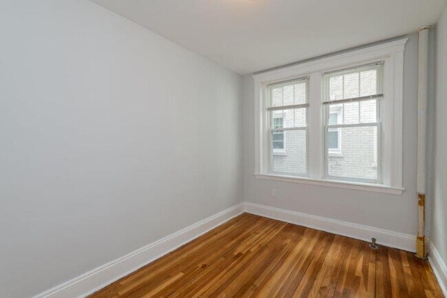 Building Photo - 1 bedroom in Boston MA 02135