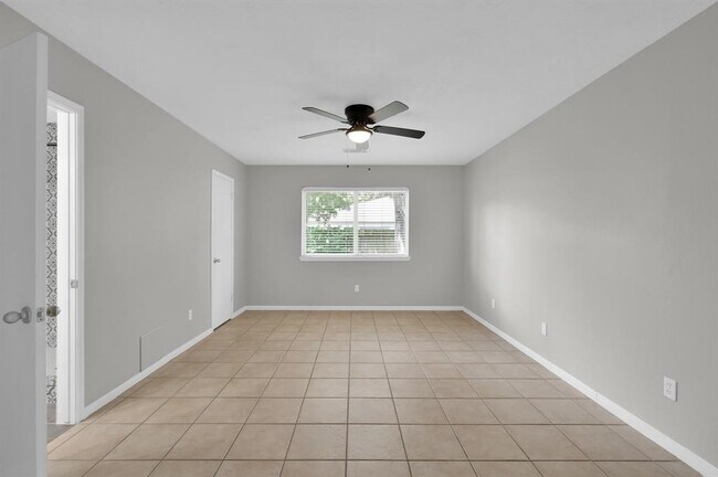Building Photo - 28903 Atherstone St